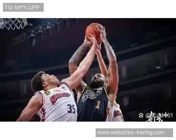 2015年CBA山东队与上海队激战回顾精彩瞬间与战术分析 2015年CBA山东队与上海队激战回顾精彩瞬间与战术分析